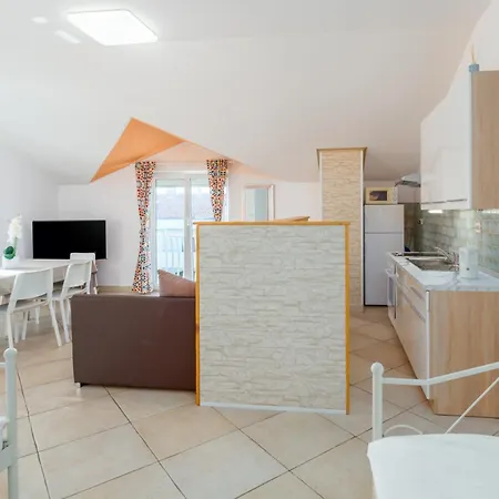 For Families With Children - 2523 Apartamento Umago